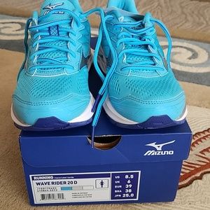 mizuno running a4 brown